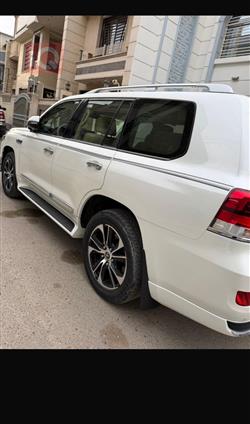 تويوتا لاندكروزر